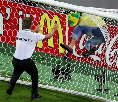 Gooooooooooooal m&eacute;...ou est la ball?